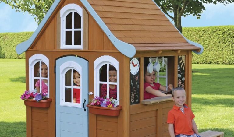 What Are Different Components Used In Playhouse Windows