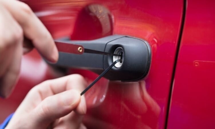 Factors Affecting the Cost of Hiring a Locksmith Service in Hollywood Factors Affecting the Cost of Hiring a Locksmith Service in Hollywood