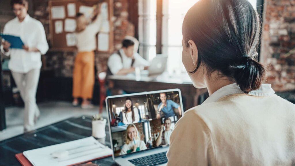 Hybrid Workplaces
