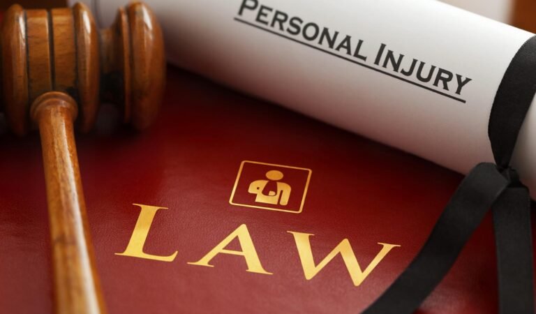 What Percentage Do The Majority Of Personal Injury Lawyers Charge?