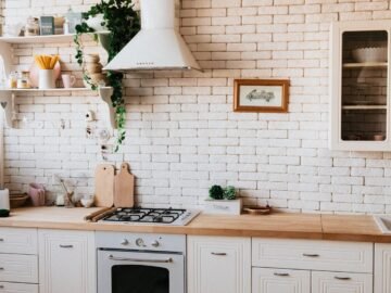 6 Nifty Tips for Modifying your Kitchen Cabinets
