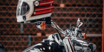 How to Choose the Best Motorcycle Helmet