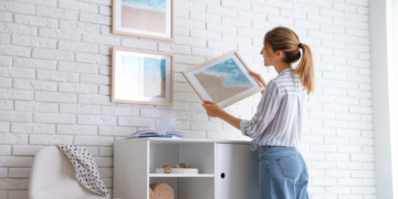 How to Design a Gallery Wall at Your House