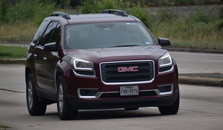 Buick Enclave vs GMC Acadia: Which Is Right for Your Family?