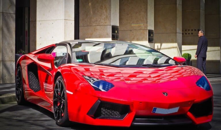The Benefits of Choosing a Lamborghini Aventador Rental for Your Next Vacation