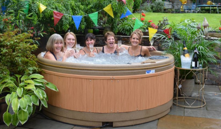 BENEFITS OF WIDE RANGE OF HOT TUB HIRE SERVICES