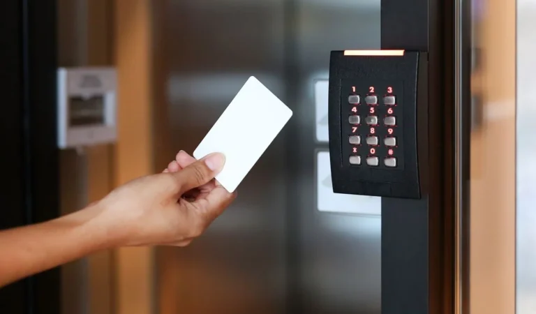 How AI and Biometrics Are Transforming Door Access Control