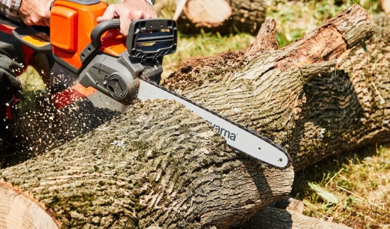 The 3 Tips To Help You Safely Use A Chainsaw