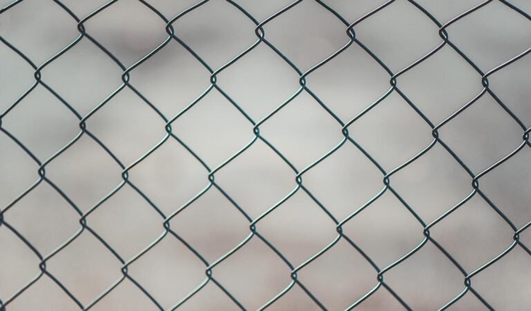 Choosing the Right Fence Installation in University Place: A Simple Guide