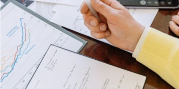 Independent Agencies Lose Clients