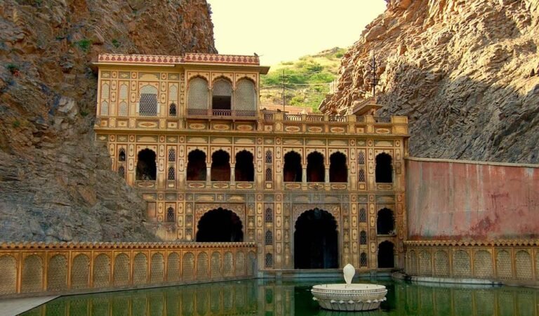Beyond the Forts: Discovering Jaipur’s Most Unique Temples