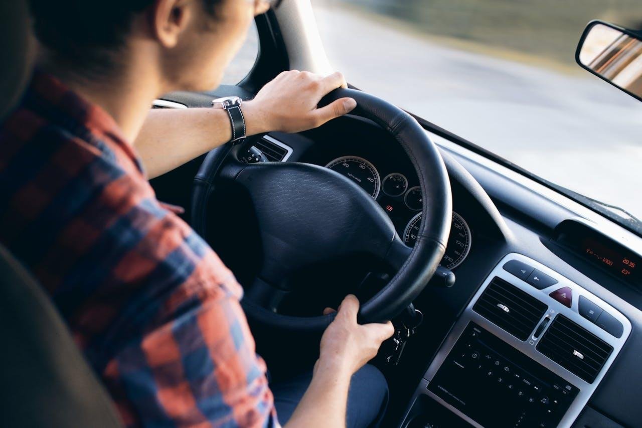 Top Tips for Success in Your First Driving Lessons in Plymouth - Back ...
