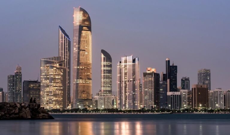 Views, Culture & Comfort: Top Hotels Along Dubai Creek
