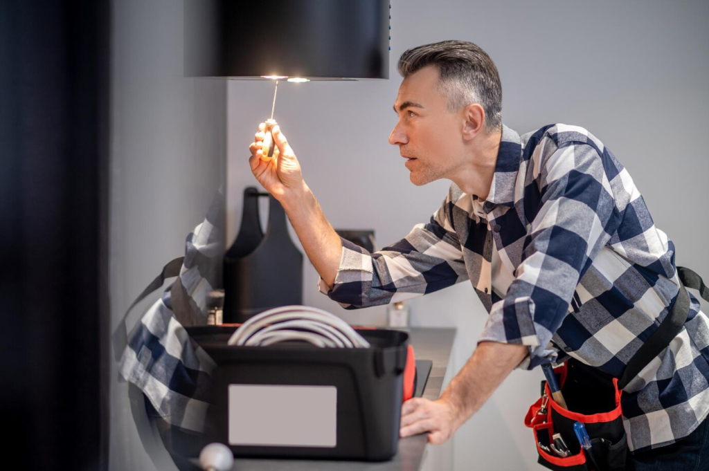 Licensed Electrician for Home Repairs