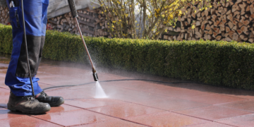 Seasonal Pressure Washing Services