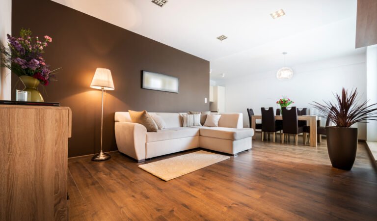 Finding the Right Fit: How to Choose the Best Flooring Company for Your Home Finding the Right Fit: How to Choose the Best Flooring Company for Your Home