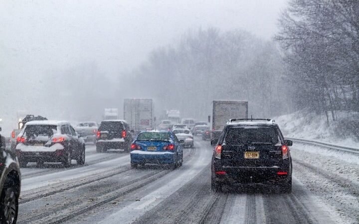 Why Weather Conditions Complicate Crash Liability