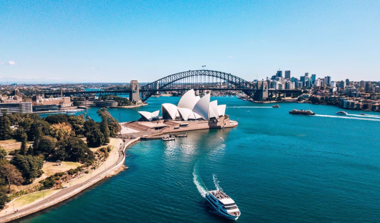 Quick Tips for Booking Last-Minute Australian Cruises