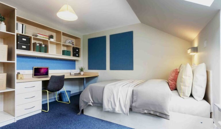Moving to the UK for Studies? Here’s How to Find the Right Student Accommodation