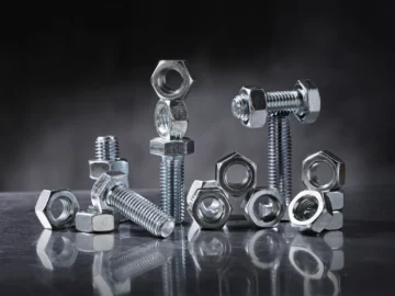 Nut & Bolt