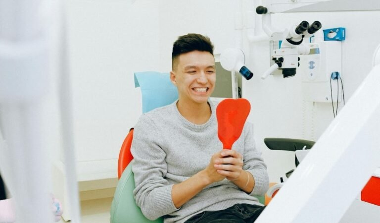 Who Qualifies for Immediate Dental Implants in Seattle