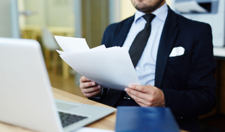 How Can Small Businesses Stay Compliant With Labor Law Poster Updates?