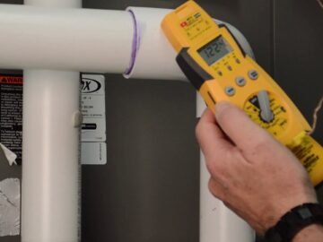HVAC Contractors Measure Temperature Rise and Drop Over Time
