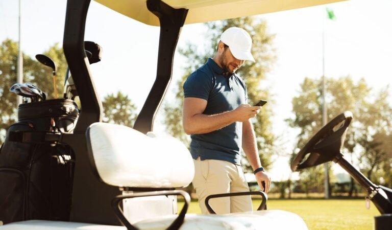 Why Virtual Golf Lessons Are Ideal for Senior Golfers Who Want Flexible Coaching