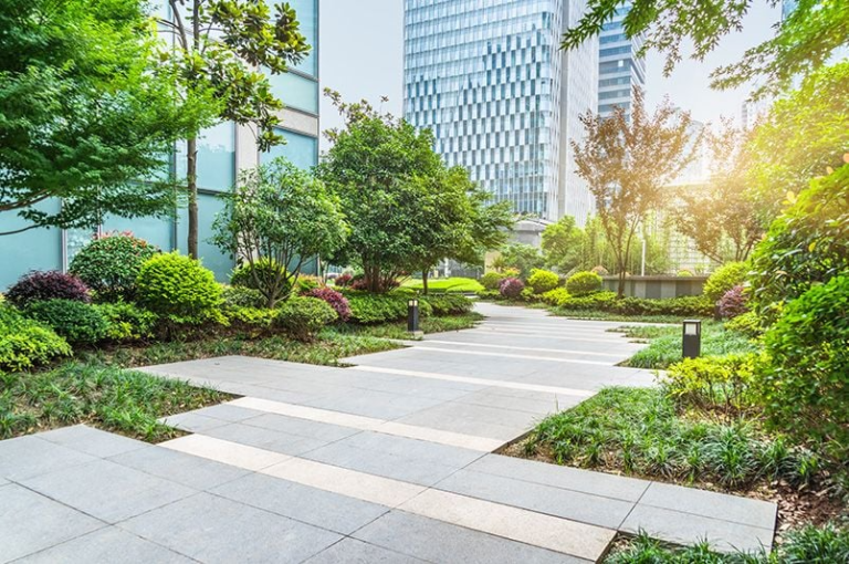 Commercial Holiday Decor