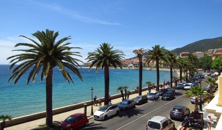 Ajaccio côté mer : les plages secrètes accessibles uniquement en bateau