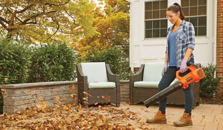 Electric Leaf Blowers: Quiet, Efficient, and Eco-Friendly Yard Care