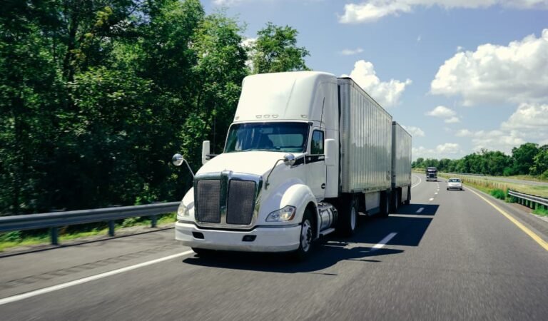 Intelligent LTL Carriers in Canada: JD Smith’s Consolidation Advantage