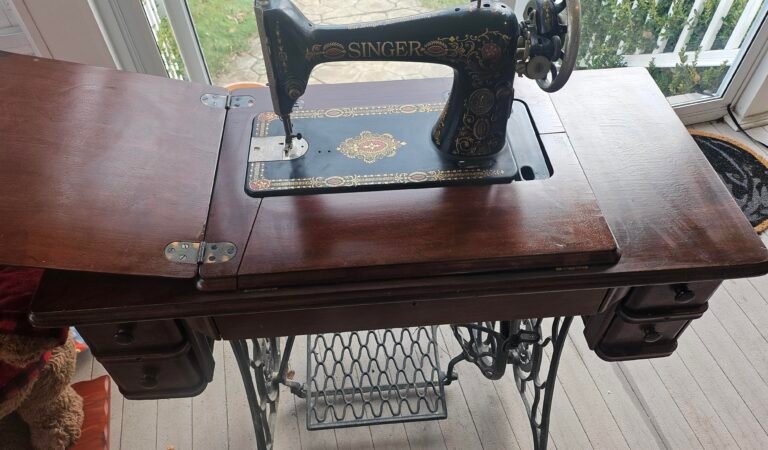 Restoring Vintage Singer Sewing Machines: A Guide to Parts, History, and Where to Begin