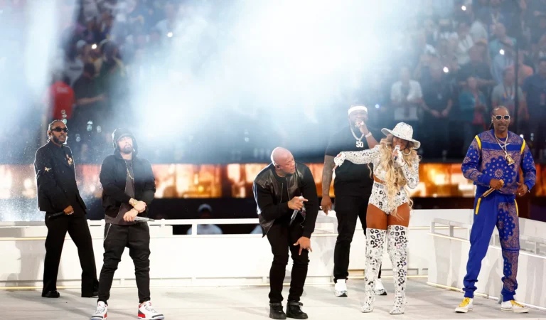 From Iconic Duets to Record Audiences: The 5 Best Super Bowl Halftime Shows